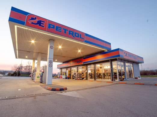 Učešće u renoviranju benzinske pumpe DE Petrol u Devetaku