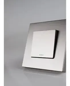TECH WAVE jednopolni križni mehanički prekidač i plastični okvir- siva (komplet)